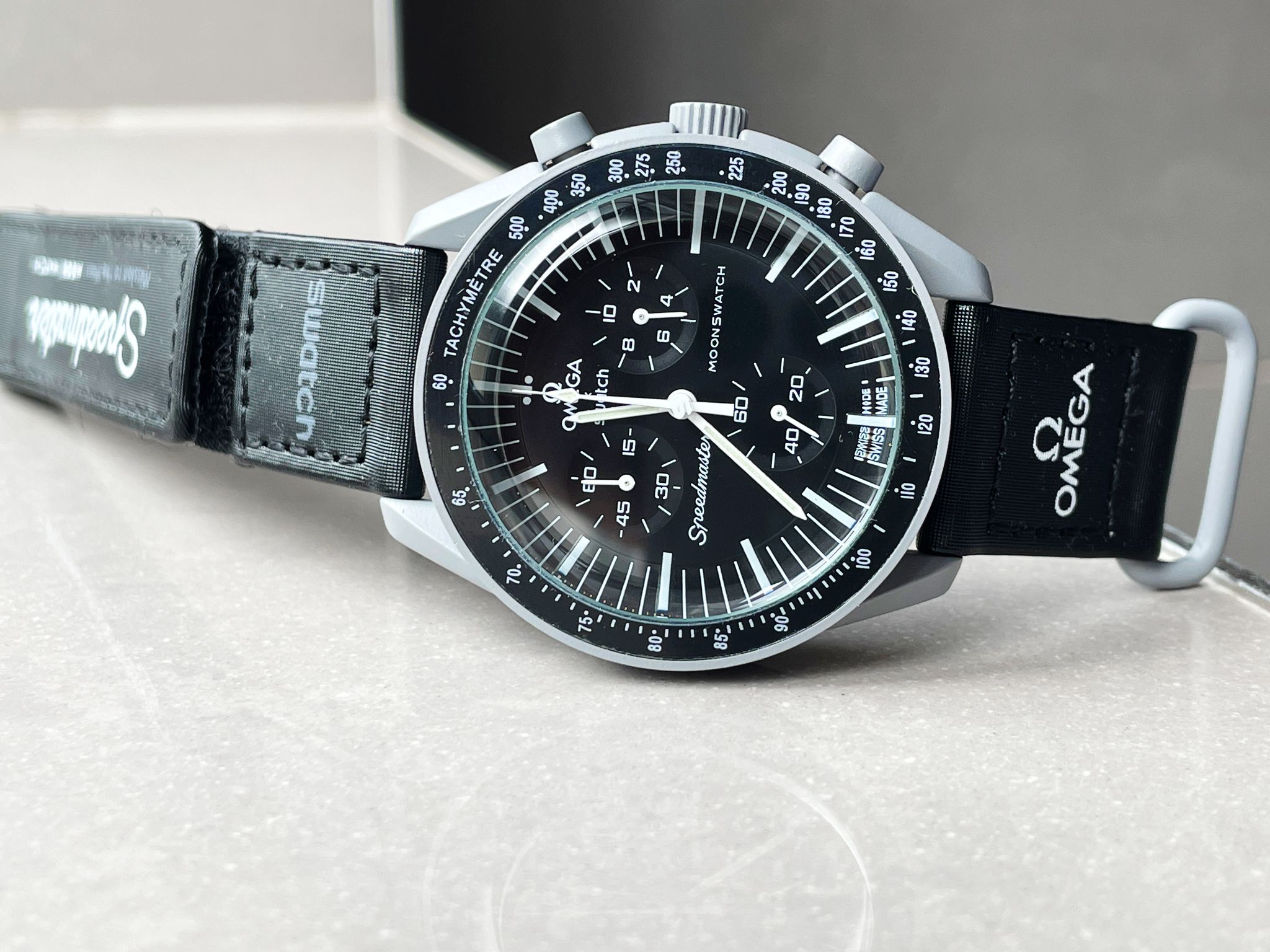 Omega on sale speedmaster aaa