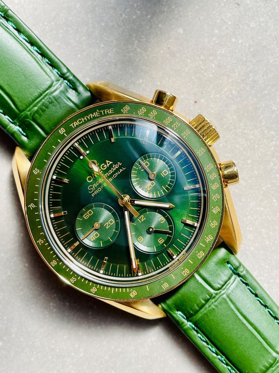 Speedmaster Moonwatch in Moonshine Gold YG RMF Best Edition Green Dial on Green Leather Strap Manual Chrono - Image 4