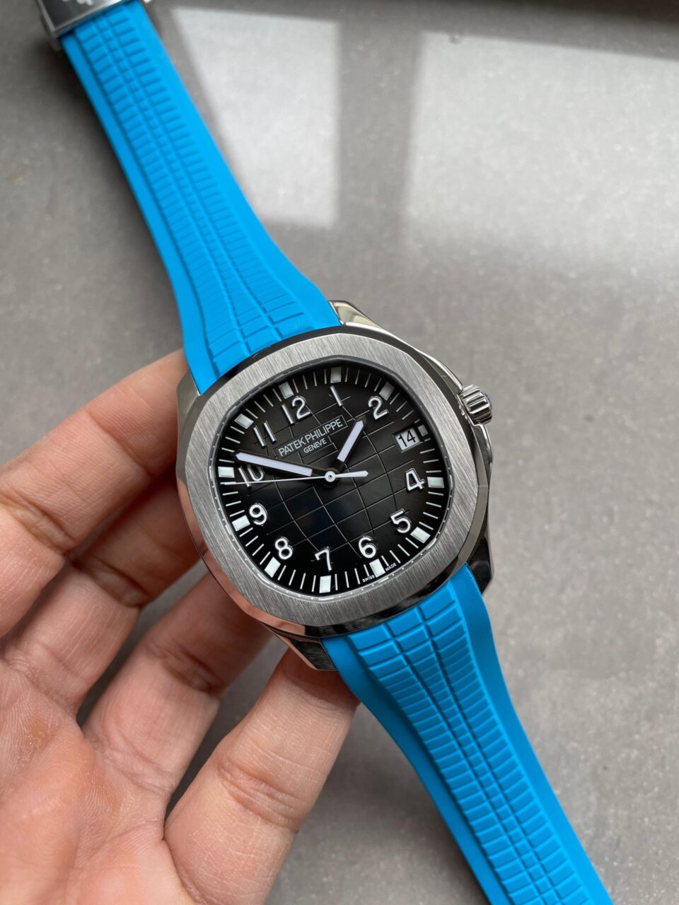 Aquanaut 5168G 42mm SS 3KF 1:1 Best Edition Black Dial on Light Blue Rubber Strap A324 V2 - Image 4