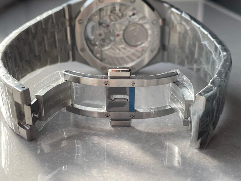 AP Royal Oak  26530 blue dial SS strap and SS bezel tourbillon R8 factory - Image 15