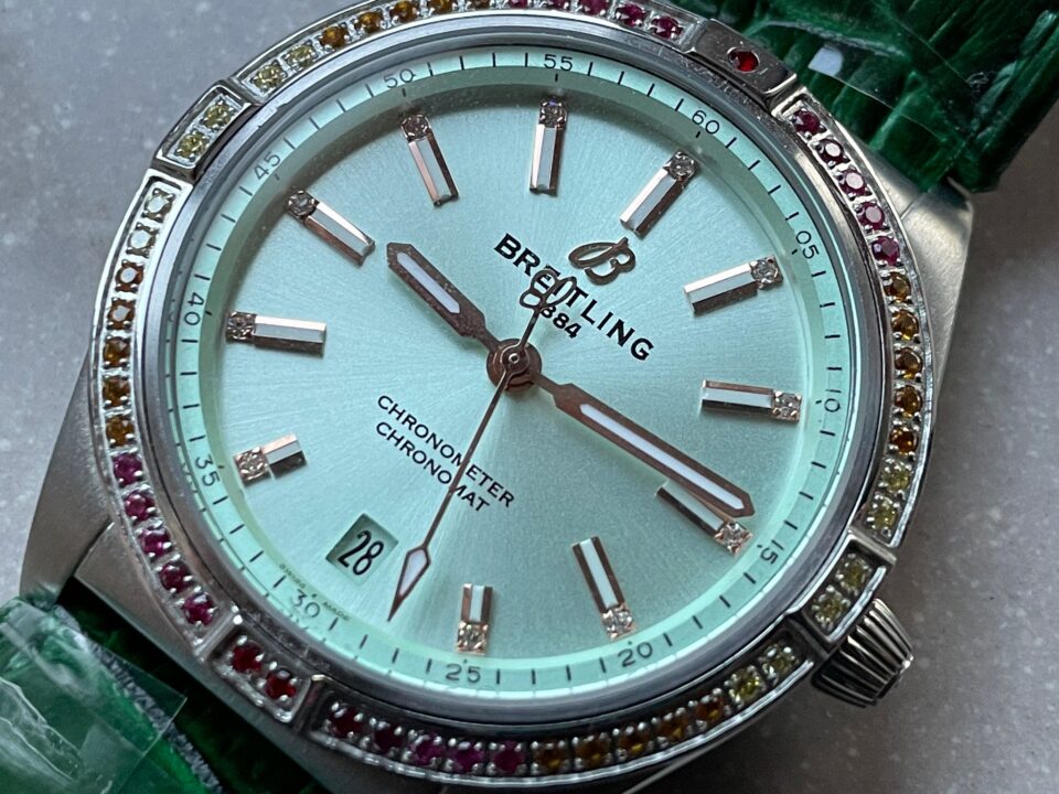 Chronomat 36mm u77310591u1 Green Leather strap Light Green dial GF Factory - Image 7