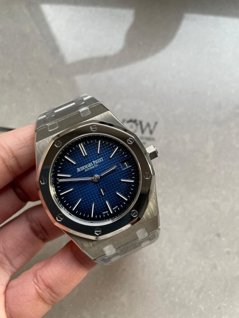 Royal Oak “Jumbo” Extra-Thin 39mm 15202IP SS Blue Dial on SS Bracelet ZF A2121
