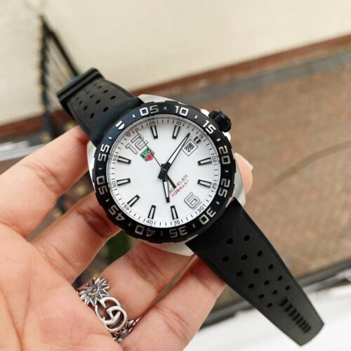 TAG HEUER FORMULA 1  White dial Rubber Strap Swiss Rhonda quart