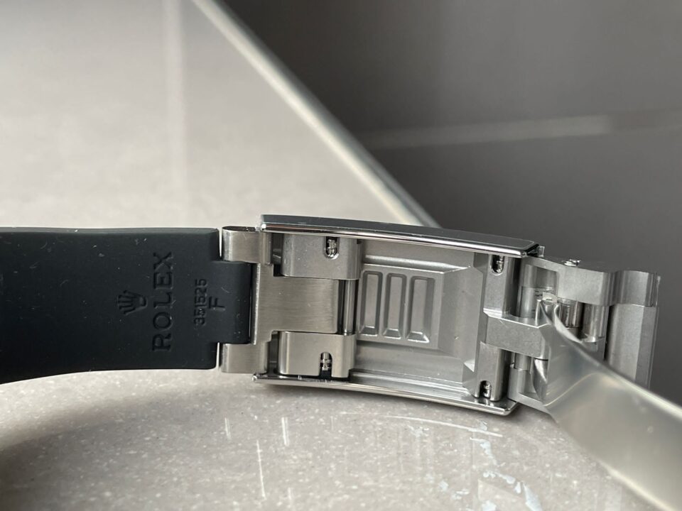Yacht-Master 42mm 226659 VSF 1:1 Best Edition 3D Black Dial SS case Black Ceramic Bezel on Black Rubber Strap VS3235 - Image 11