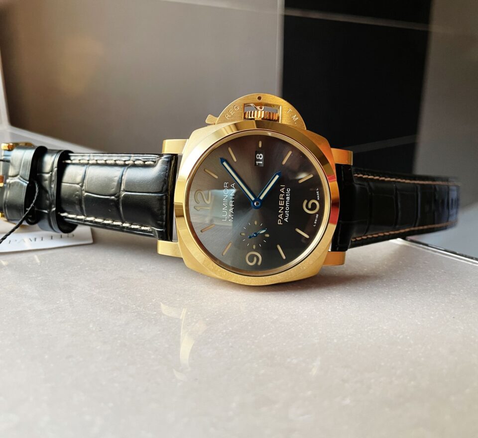 PAM1115 YG VSF 1:1 BEST EDITION BLACK DIAL ON BLACK LEATHER STRAP P.9010 - Image 7