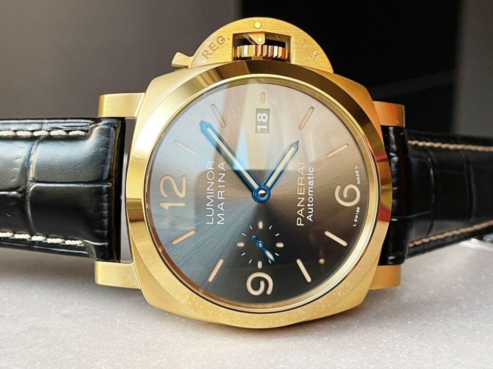 PAM1115 YG VSF 1:1 BEST EDITION BLACK DIAL ON BLACK LEATHER STRAP P.9010 - Image 6