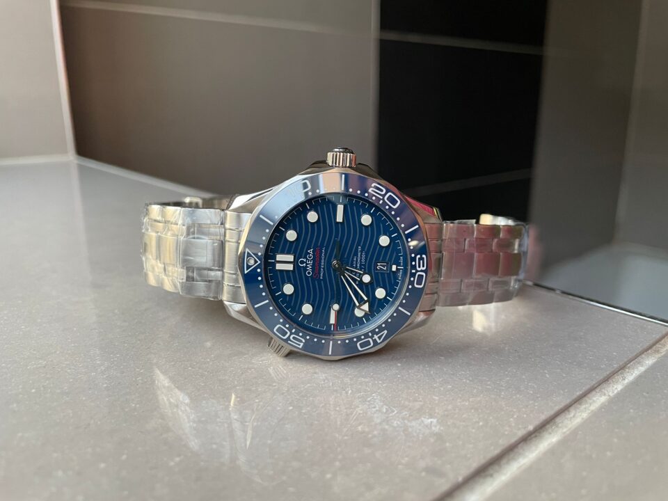 Seamaster Diver 300M VSF 1:1 Best Edition Blue Ceramic Blue Dial on SS Bracelet A8800 V2 - Image 12