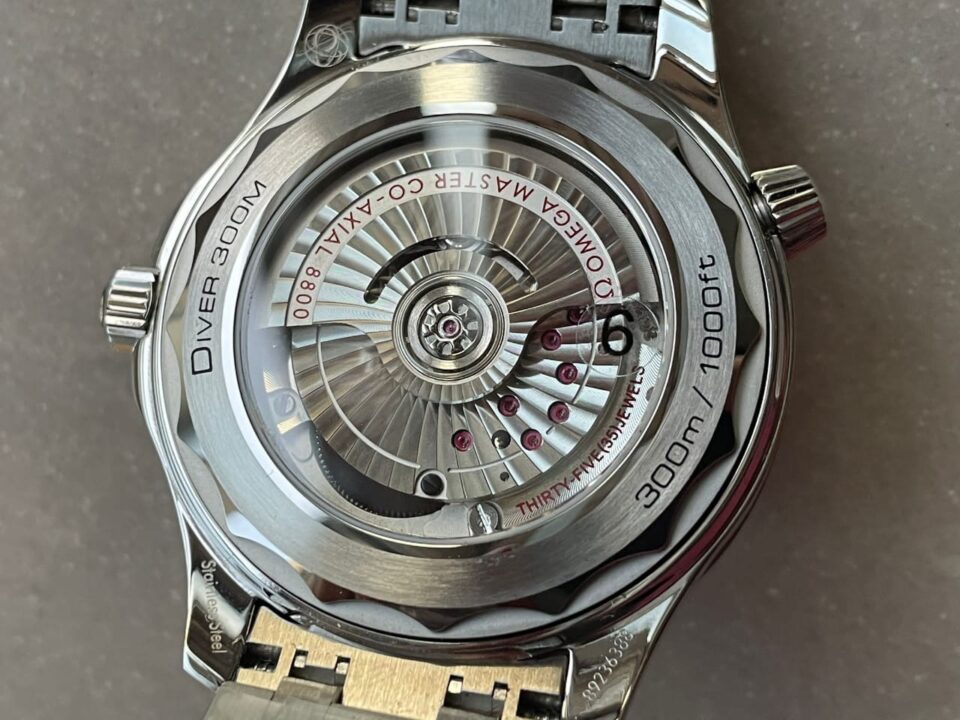 Seamaster Diver 300M VSF 1:1 Best Edition Blue Ceramic Blue Dial on SS Bracelet A8800 V2 - Image 17