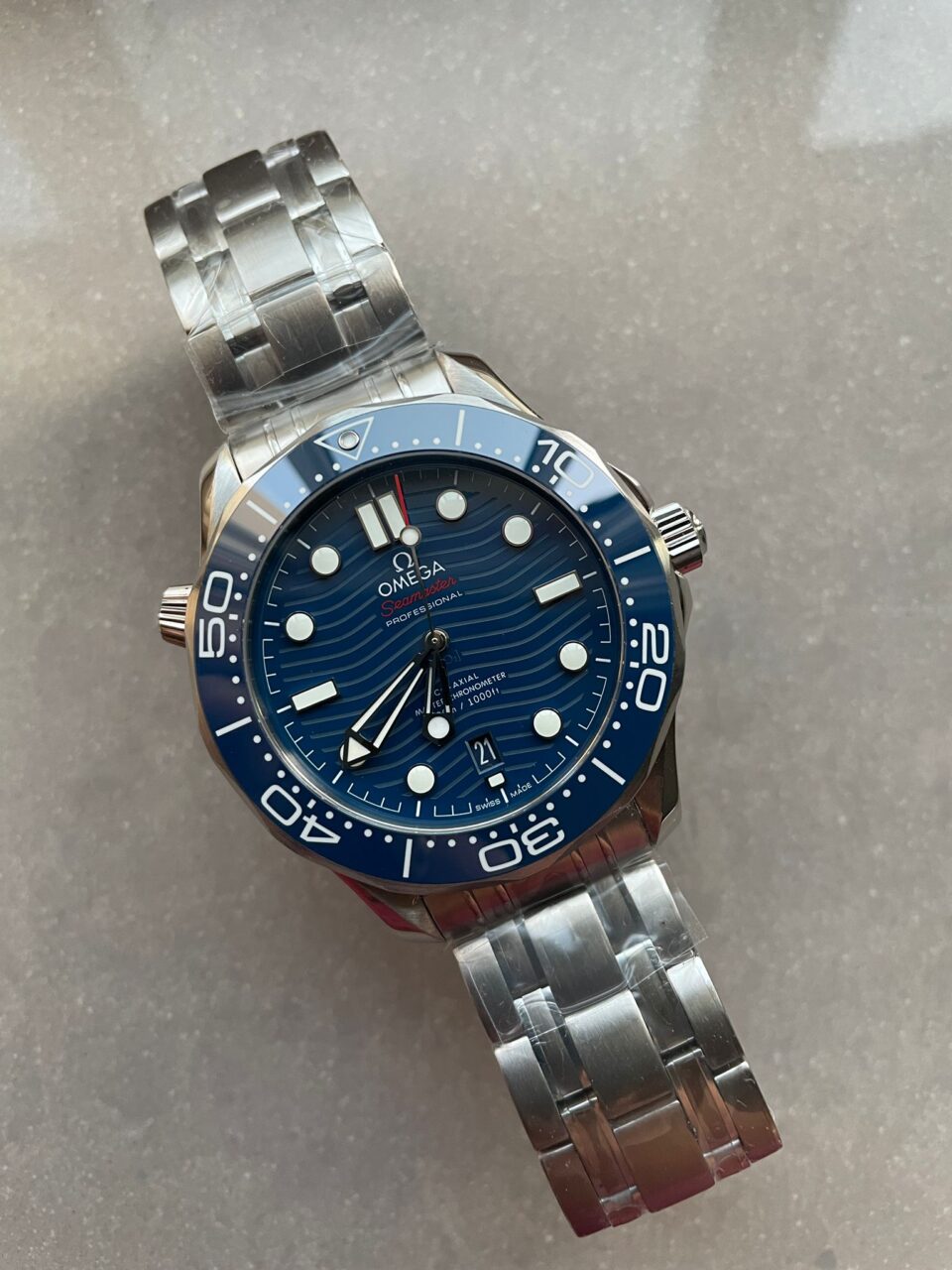 Seamaster Diver 300M VSF 1:1 Best Edition Blue Ceramic Blue Dial on SS Bracelet A8800 V2 - Image 7