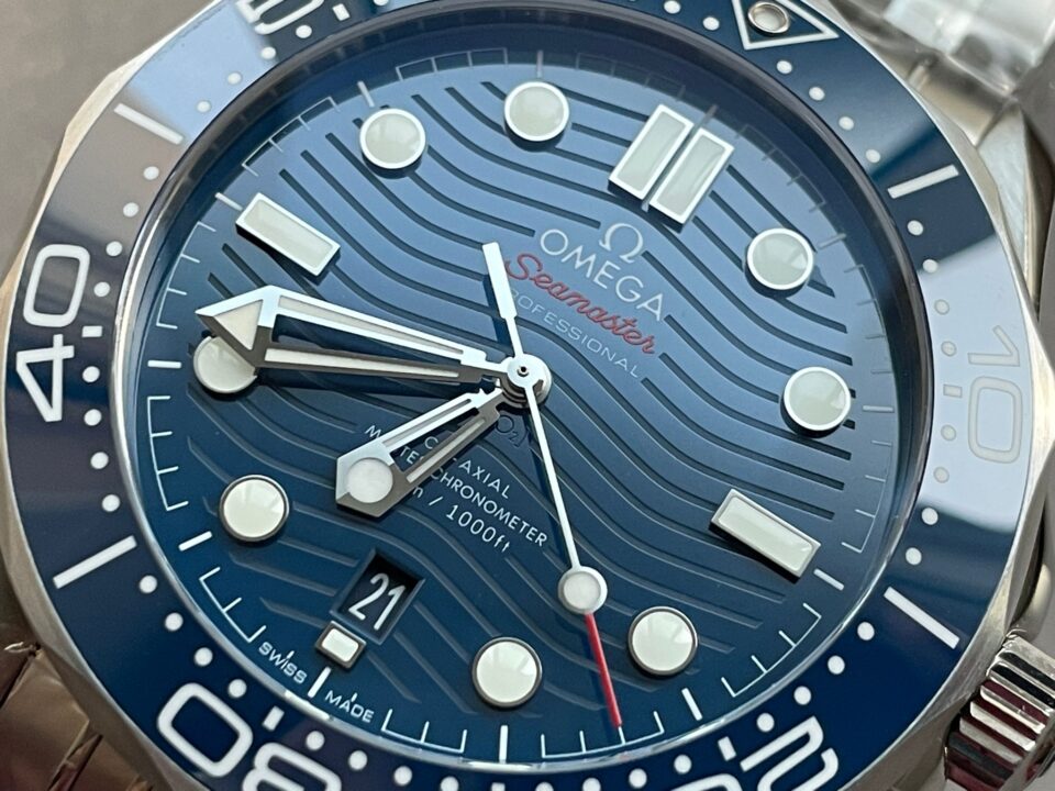 Seamaster Diver 300M VSF 1:1 Best Edition Blue Ceramic Blue Dial on SS Bracelet A8800 V2 - Image 8