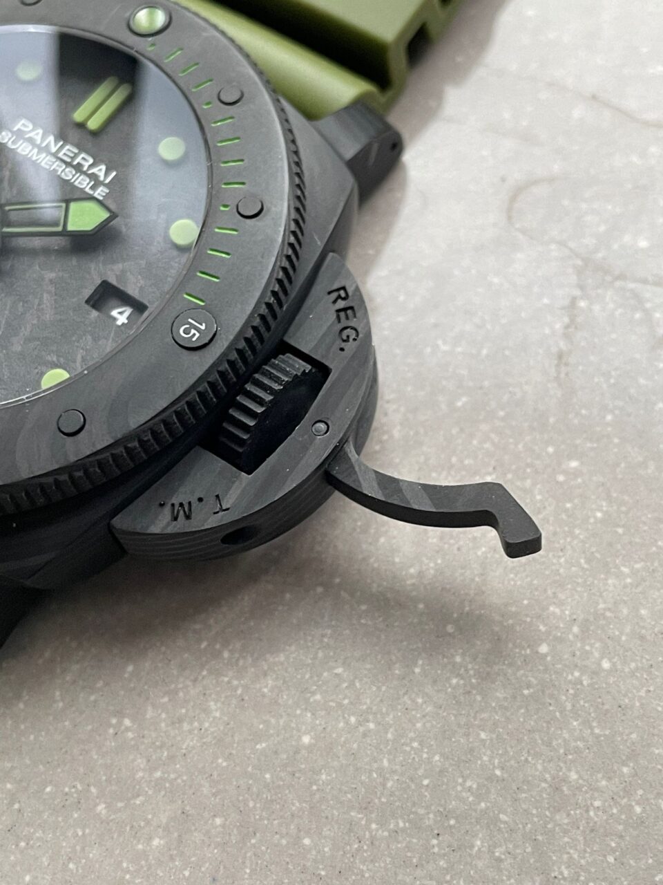 PAM961 Carbotech VSF Best Edition Carbon Dial on Green Rubber Strap P.9010 - Image 8
