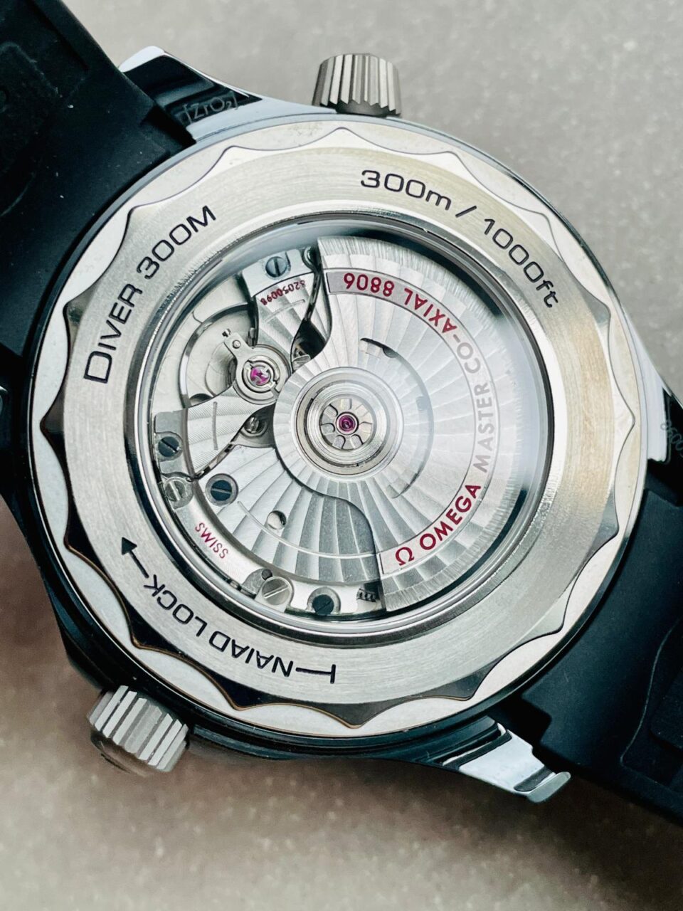 Seamaster Diver 300M 43.5mm VSF 1:1 Best Edition Ceramic Case Black Dial on Black Rubber Strap A8806 - Image 15