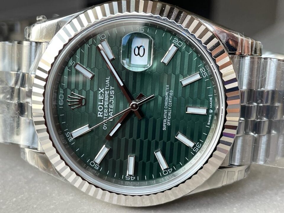 Datejust 41mm 126334 904L SS Fluted Bezel Patterned Green MOTIF Dial on SS Jubilee Bracelet VSF VS3235 Reference R2DJ0190 - Image 6