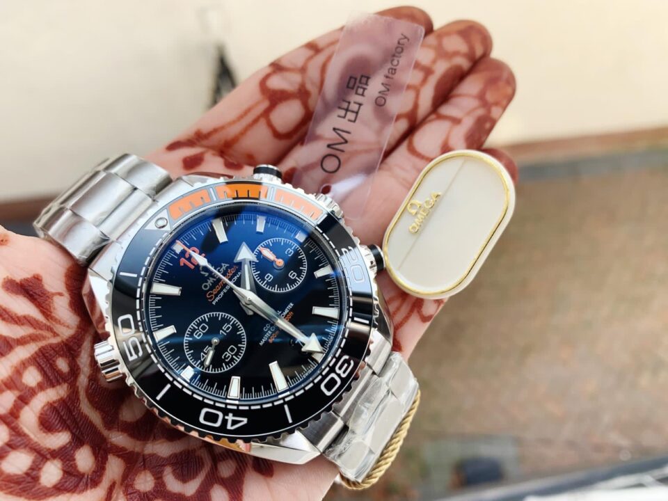 Planet Ocean SeaMaster Chronometer OMF SS Black/Orange Polished Bezel Black Dial on SS Bracelet A9900 (Black Balance Wheel) - Image 2
