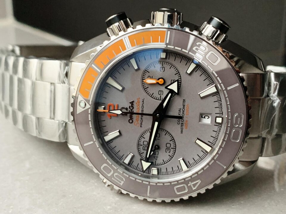 Planet Ocean SEAMASTER Chronometer OMF SS Grey/Orange Polished Bezel Grey Dial on SS Bracelet A9900 (Black Balance Wheel) - Image 3