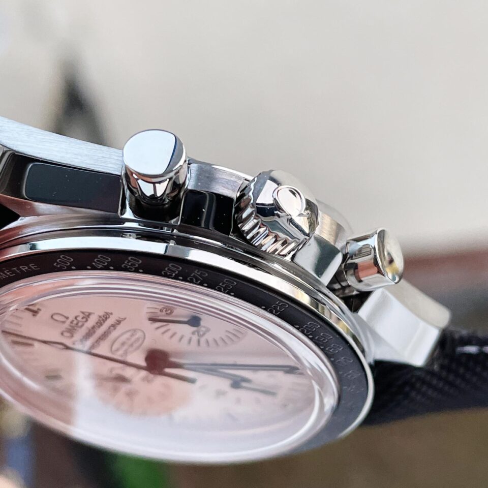 Speedmaster SS Snoopy Sapphire Crystal White Dial on Black Nylon Strap Manual Winding Chrono Movement - Image 5