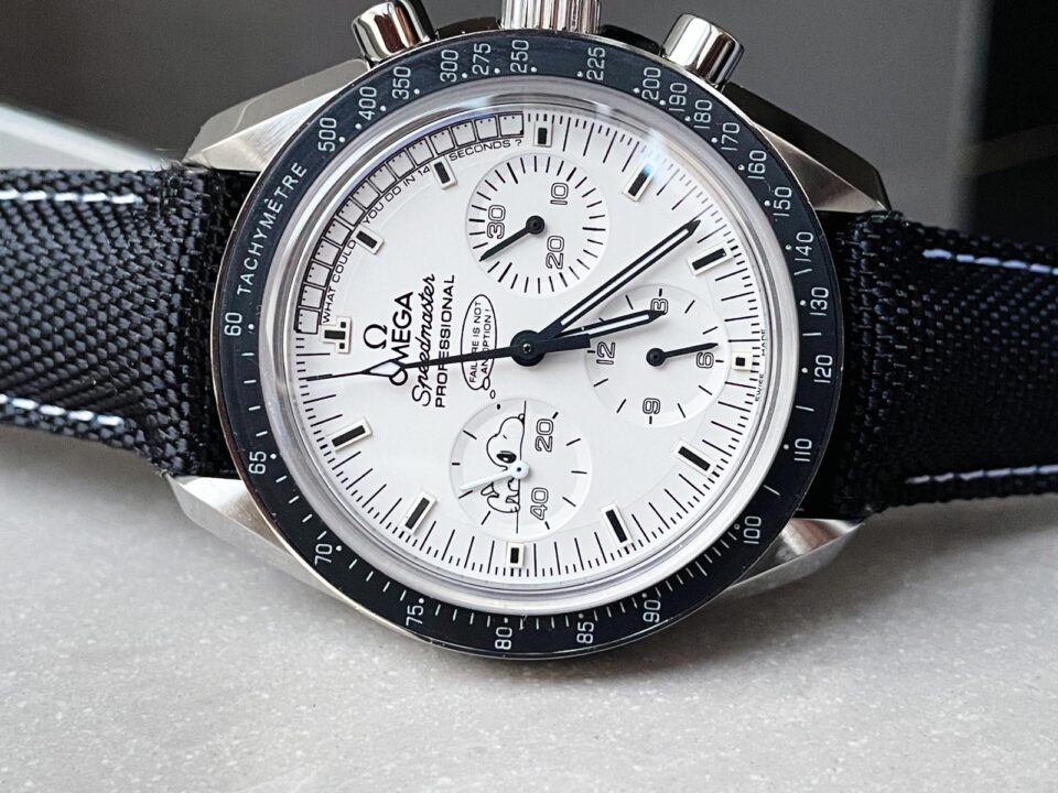 Speedmaster SS Snoopy Sapphire Crystal White Dial on Black Nylon Strap Manual Winding Chrono Movement - Image 4