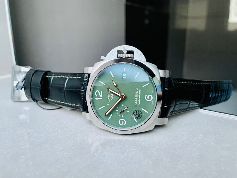 PAM1056 GMT VSF 1:1 MS DHONI Edition Green Dial on Black Leather Strap P.9011 - Image 2