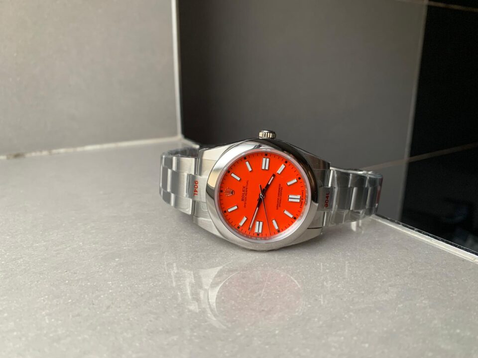 OYSTER PERPETUAL EW FACTORY CORAL RED DIAL 41MM Asian 3230 automatic movement - Image 4