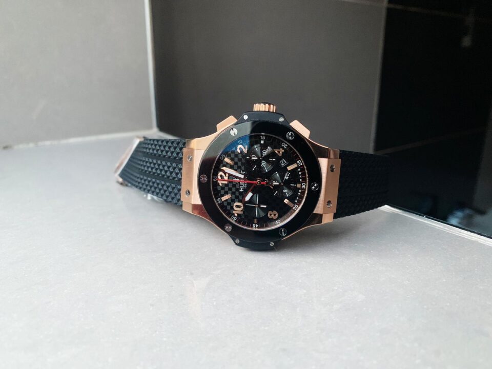 Big Bang 44mm Rose Gold Ceramic Black CF Dial on Black Gummy Strap - Image 5