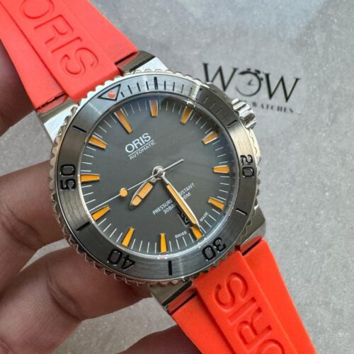 OGF Men's Aquis Date orange rubber grey Dial oris