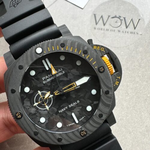 PAM1324 Y 44mm Submersible VSF 1:1 Best Edition Carbon Dial on Rubber Strap P.9011 Clone