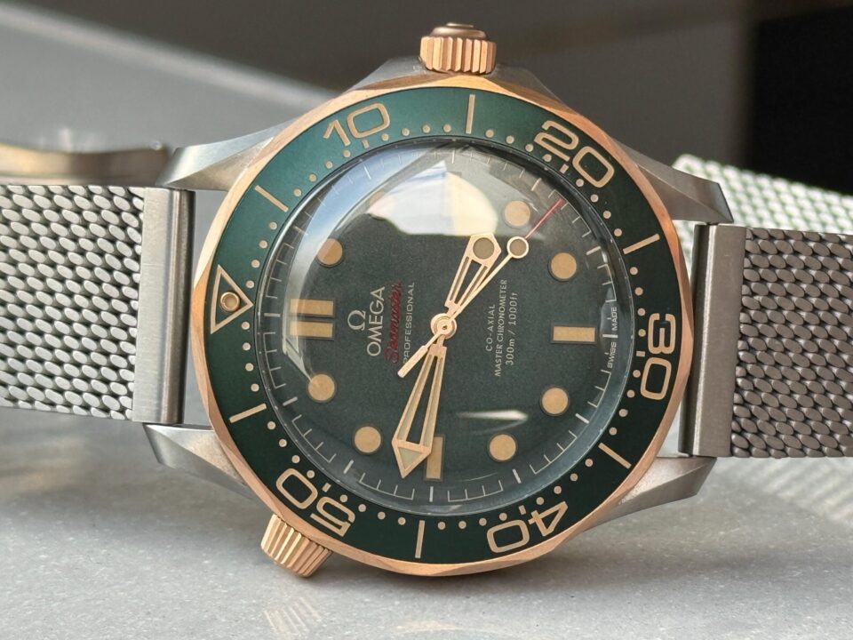 Seamaster 300M Diver Titanium/Bronze VSF 1:1 Best Edition Green Dial on Titanium Mesh Bracelet A8806 - Image 8