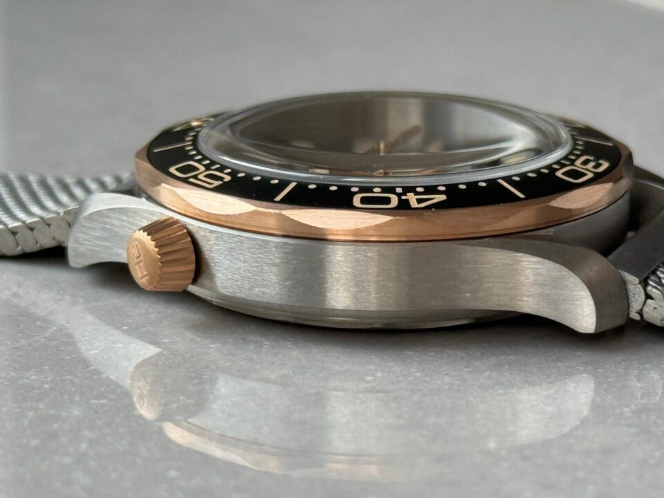 Seamaster 300M Diver Titanium/Bronze VSF 1:1 Best Edition Green Dial on Titanium Mesh Bracelet A8806 - Image 10