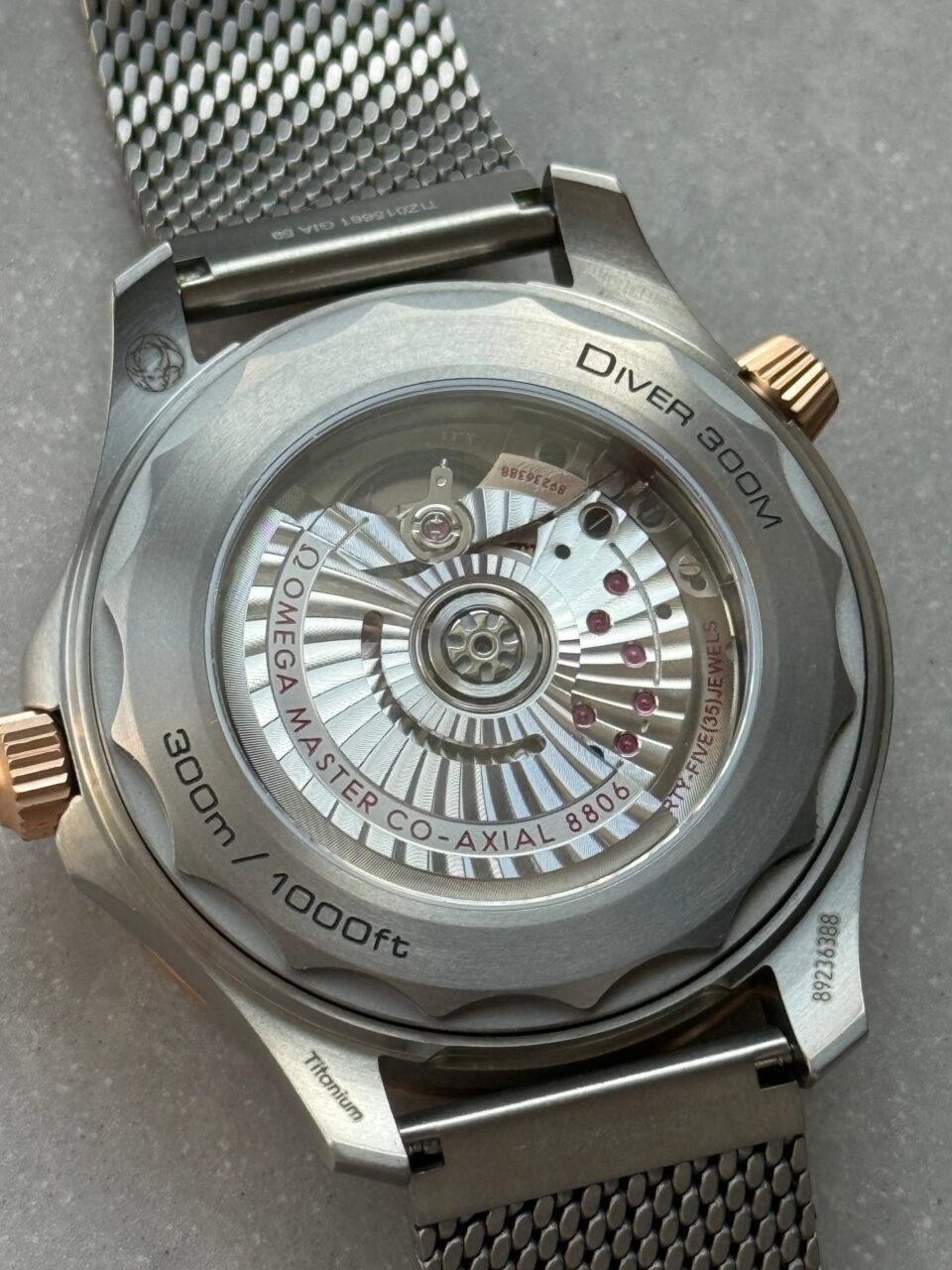 Seamaster 300M Diver Titanium/Bronze VSF 1:1 Best Edition Green Dial on Titanium Mesh Bracelet A8806 - Image 13