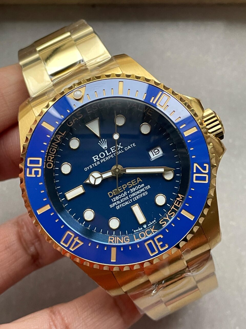 Sea-Dweller DEEPSEA 136668LB "D-BLUE" YG 3EF Best Edition Blue Dial On YG Oyster Bracelet VR3235 - Image 4