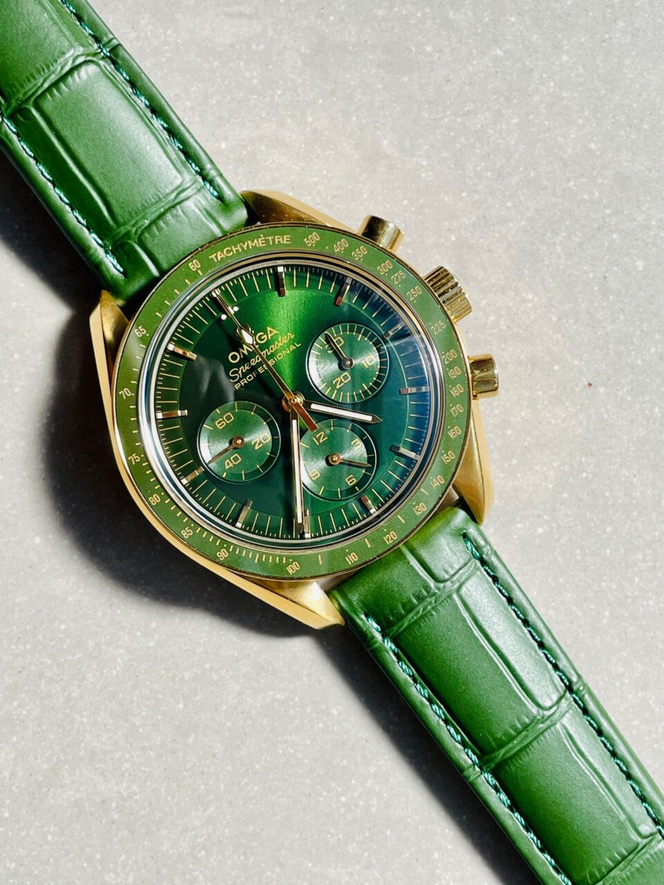 Speedmaster Moonwatch in Moonshine Gold YG RMF Best Edition Green Dial on Green Leather Strap Manual Chrono - Image 8