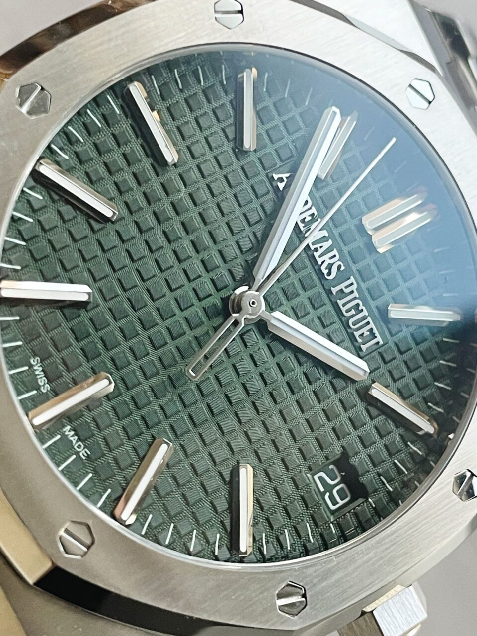 Royal Oak 41mm 15510 "50th Anniversary" SS ZF 1:1 Best Edition Green Textured Dial on SS Bracelet A4302 - Image 6