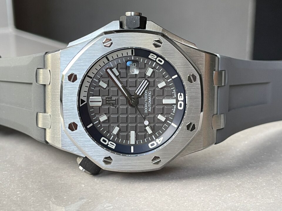 Royal Oak Offshore Diver 15720 IPF 1:1 Best Edition Gray Dial on Gray Rubber Strap A4308 - Image 7