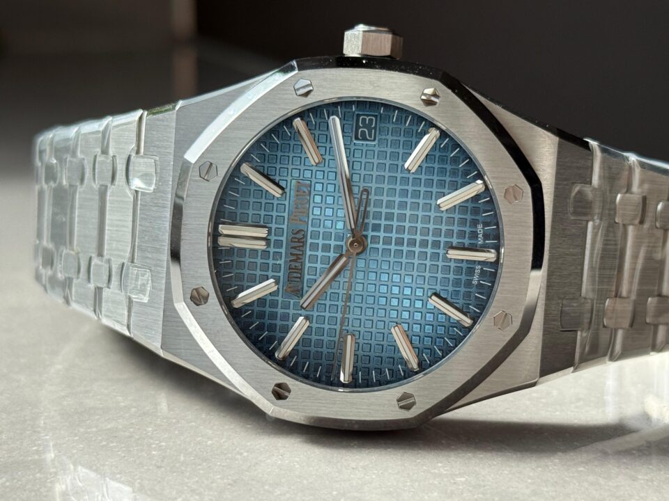 Royal Oak 41mm 15510 BC SS ZF 1:1 Best Edition Ice Blue Textured Dial on SS Bracelet SA4302  V3 - Image 8