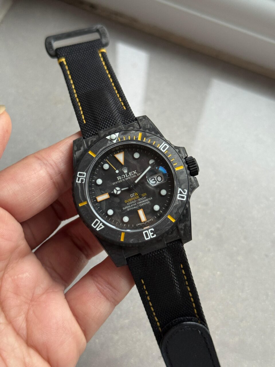 Submariner DIW Carbon VSF 1:1 Best Edition Black/Yellow Dial on Black Nylon Strap VS3135