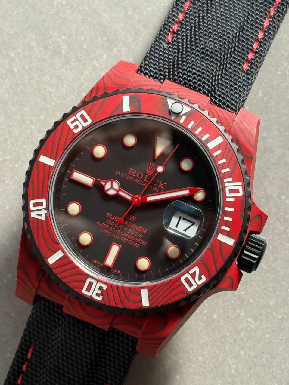 Submariner DIW Red Carbon VSF 1:1 Best Edition Black Dial on Black Nylon Strap VS3135 - Image 2
