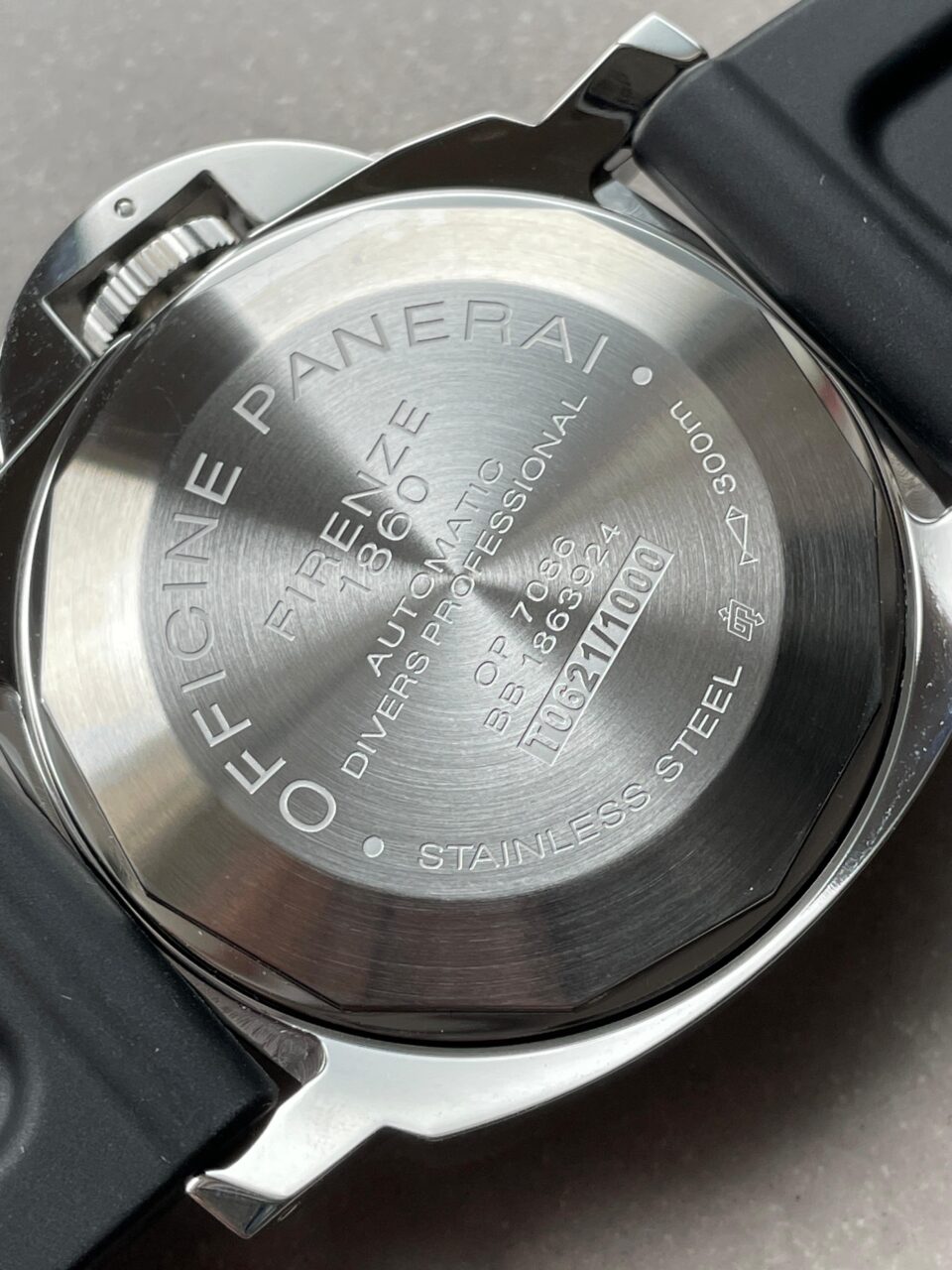PAM1024 VSF 1:1 Best Edition Black Dial On SS with Black Rubber Strap P.9001 - Image 13