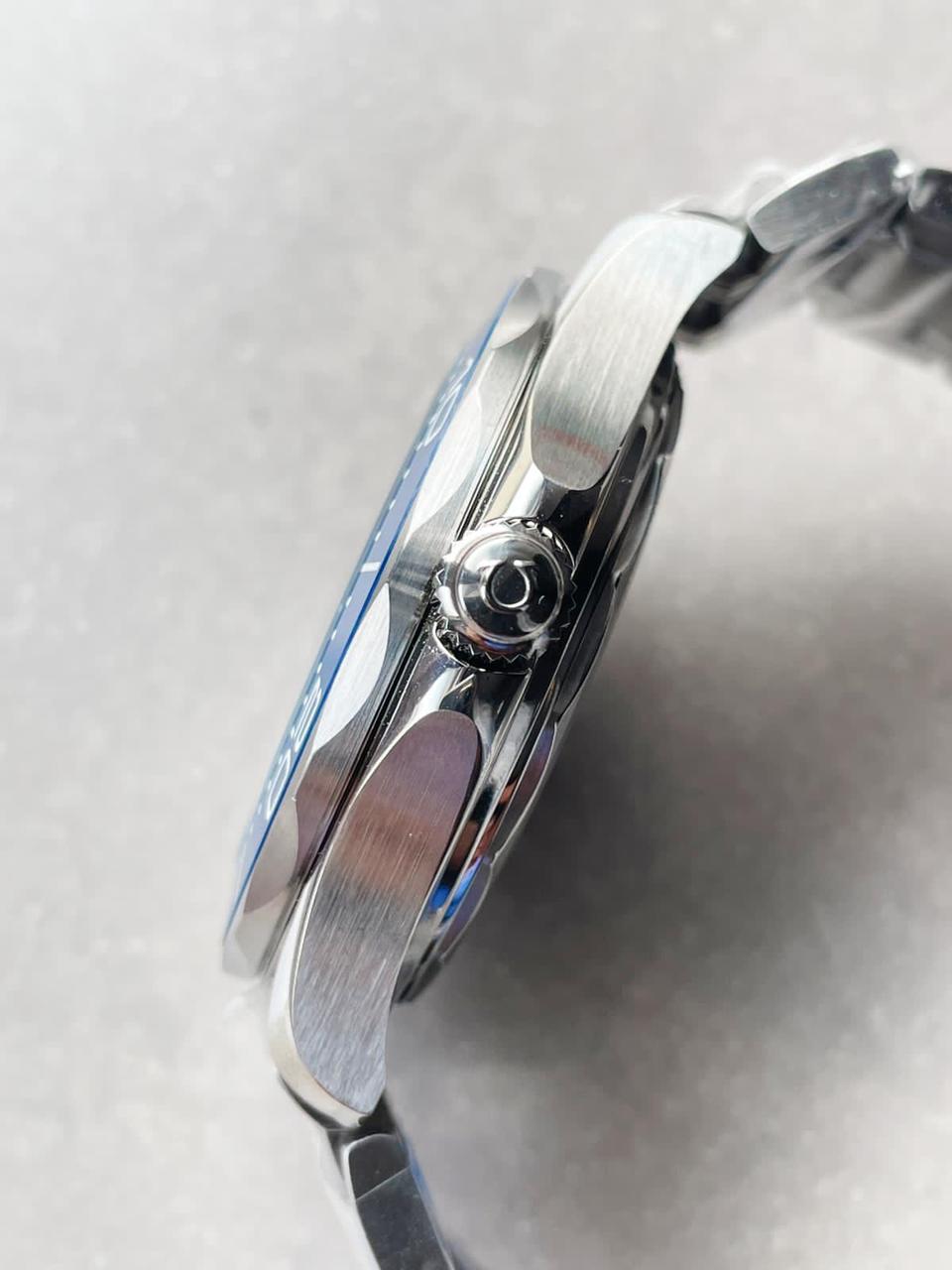 2018 Seamaster Diver 300M VSF 1:1 Best Edition Blue Ceramic Grey Dial on Silver Steel Strap A8800 V2 (Black Balance Wheel) - Image 7