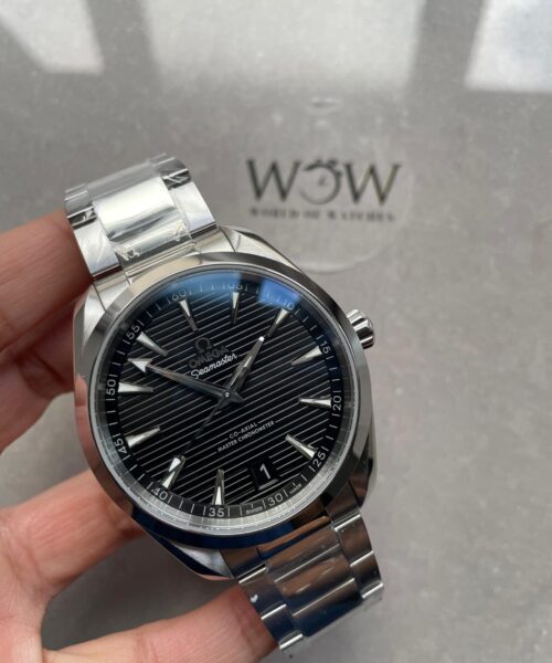 AQUA TERRA 150M MASTER CHRONOMETERS VSF 1:1 BEST EDITION BLACK DIAL SILVER SECOND HAND ON SS BRACELET A8900