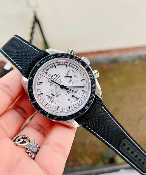 Speedmaster SS Snoopy Sapphire Crystal White Dial on Black Nylon Strap Manual Winding Chrono Movement