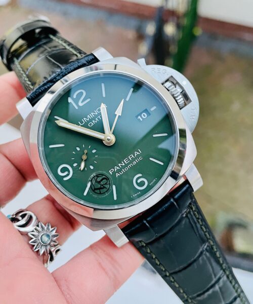 PAM1056 GMT VSF 1:1 MS DHONI Edition Green Dial on Black Leather Strap P.9011