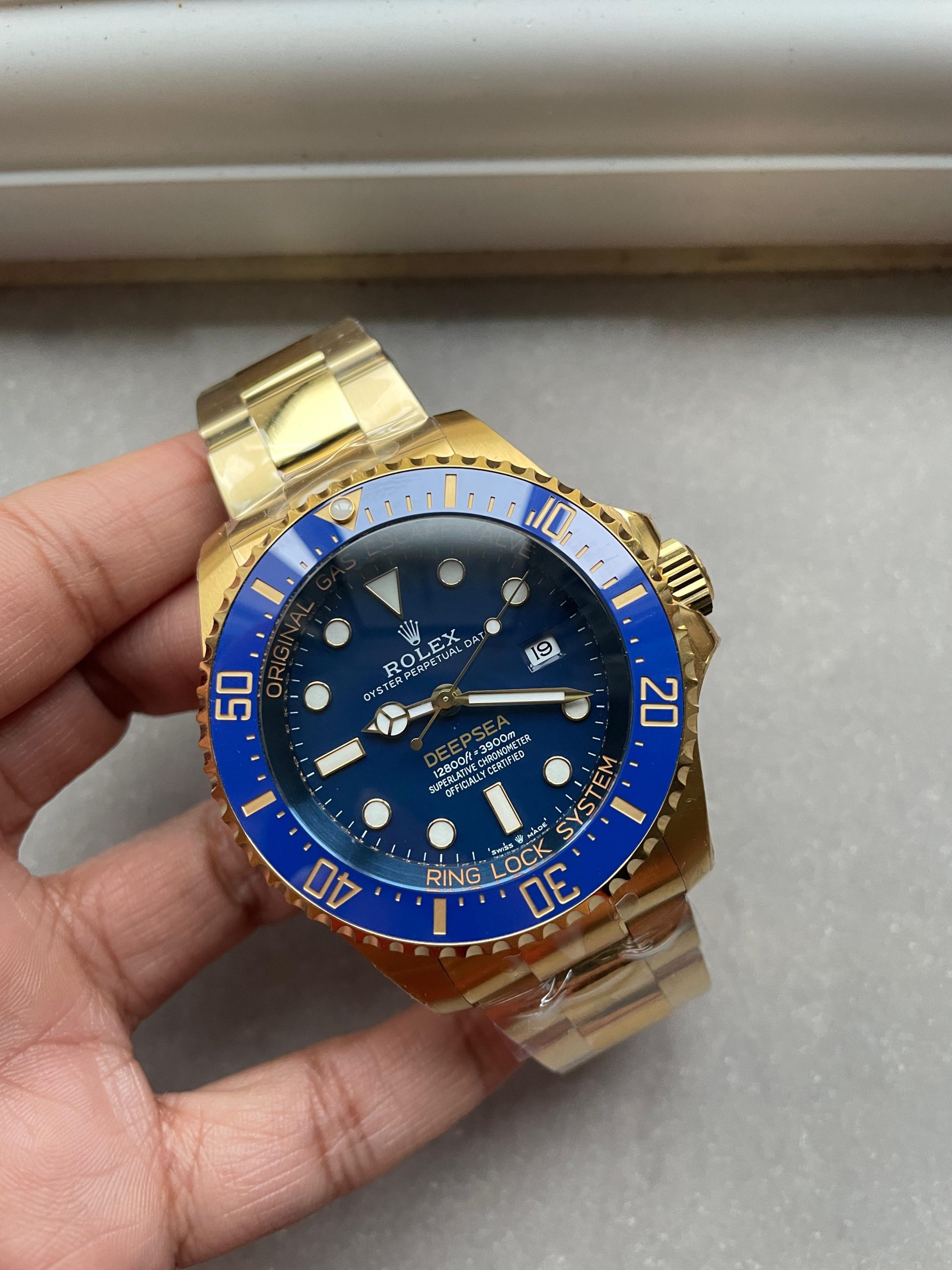 Sea-Dweller DEEPSEA 136668LB "D-BLUE" YG 3EF Best Edition Blue Dial On YG Oyster Bracelet VR3235