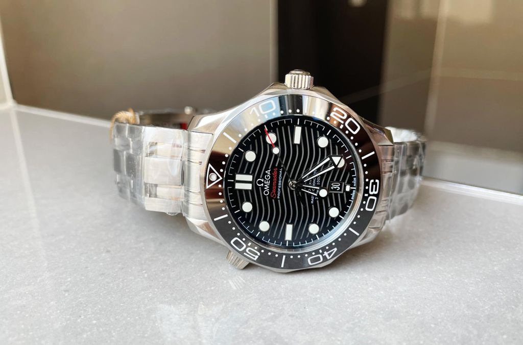 2018 Seamaster Diver 300M SS VSF 1:1 Best Edition Bezel BLACK Dial on SS Bracelet A2824 decorated to CAL.8800 - Image 5