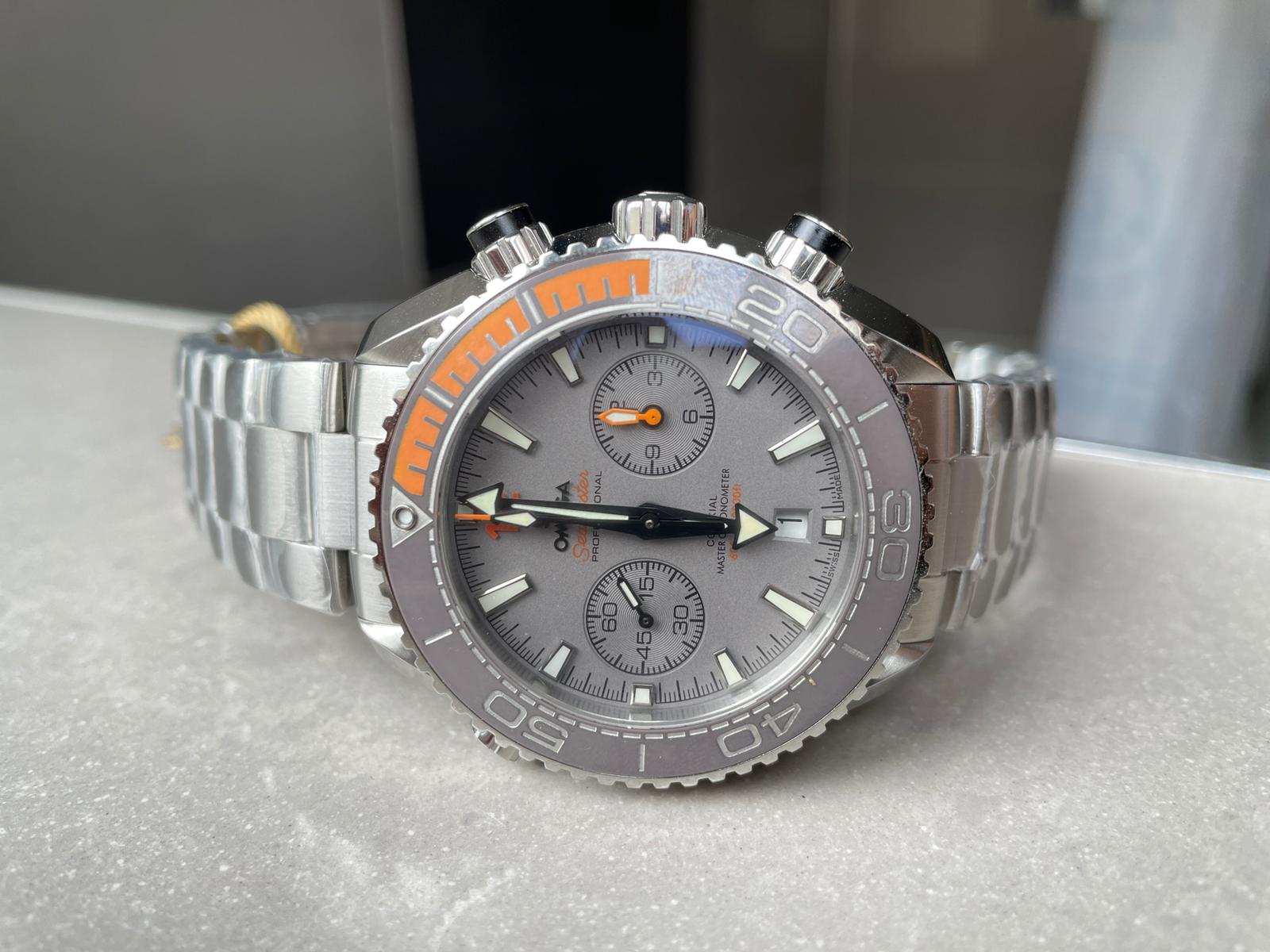 Planet Ocean SEAMASTER Chronometer OMF SS Grey/Orange Polished Bezel Grey Dial on SS Bracelet A9900 (Black Balance Wheel) - Image 4