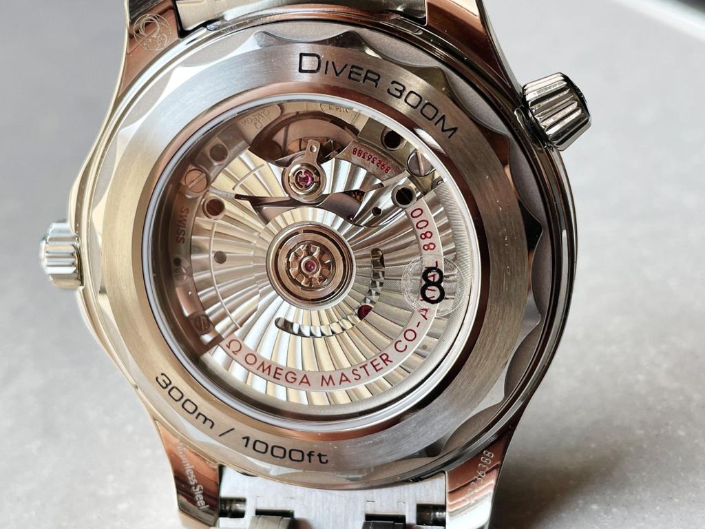 2018 Seamaster Diver 300M SS VSF 1:1 Best Edition Bezel BLACK Dial on SS Bracelet A2824 decorated to CAL.8800 - Image 10